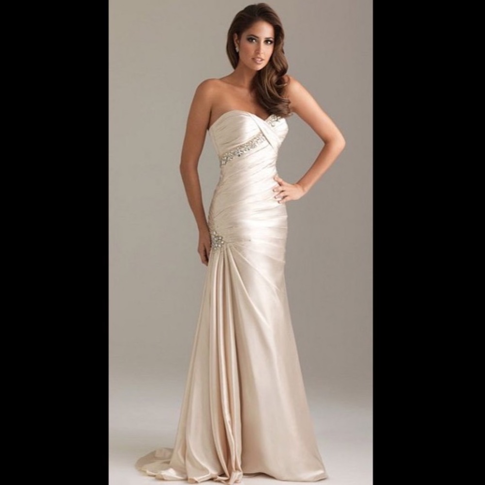 Allure Night Moves 6489 prom dress